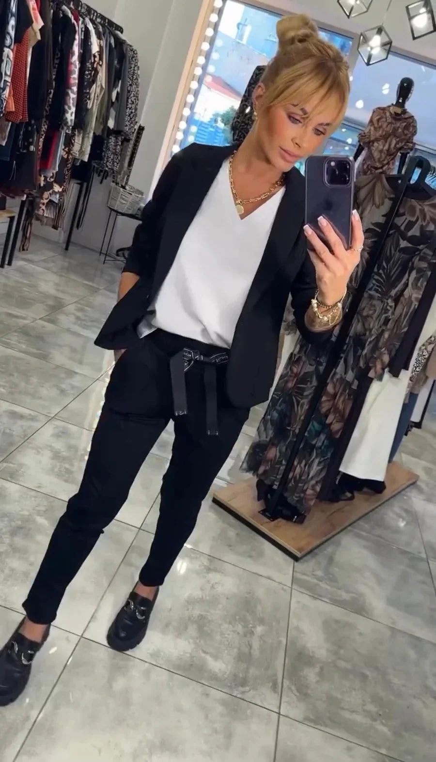 Adriana - Elegantní souprava