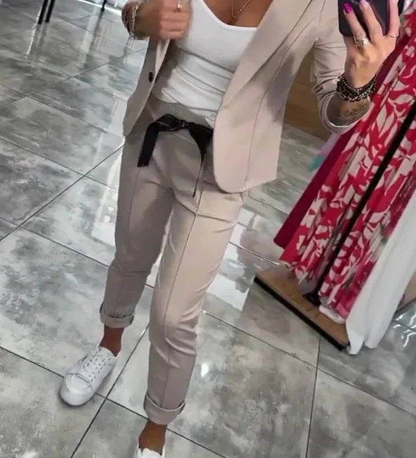 Adriana - Elegantní souprava