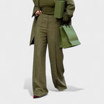 Ana - Elegantní městský outfit