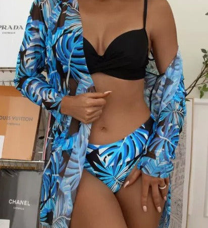 Bali | Bikini s plážovým přehozem