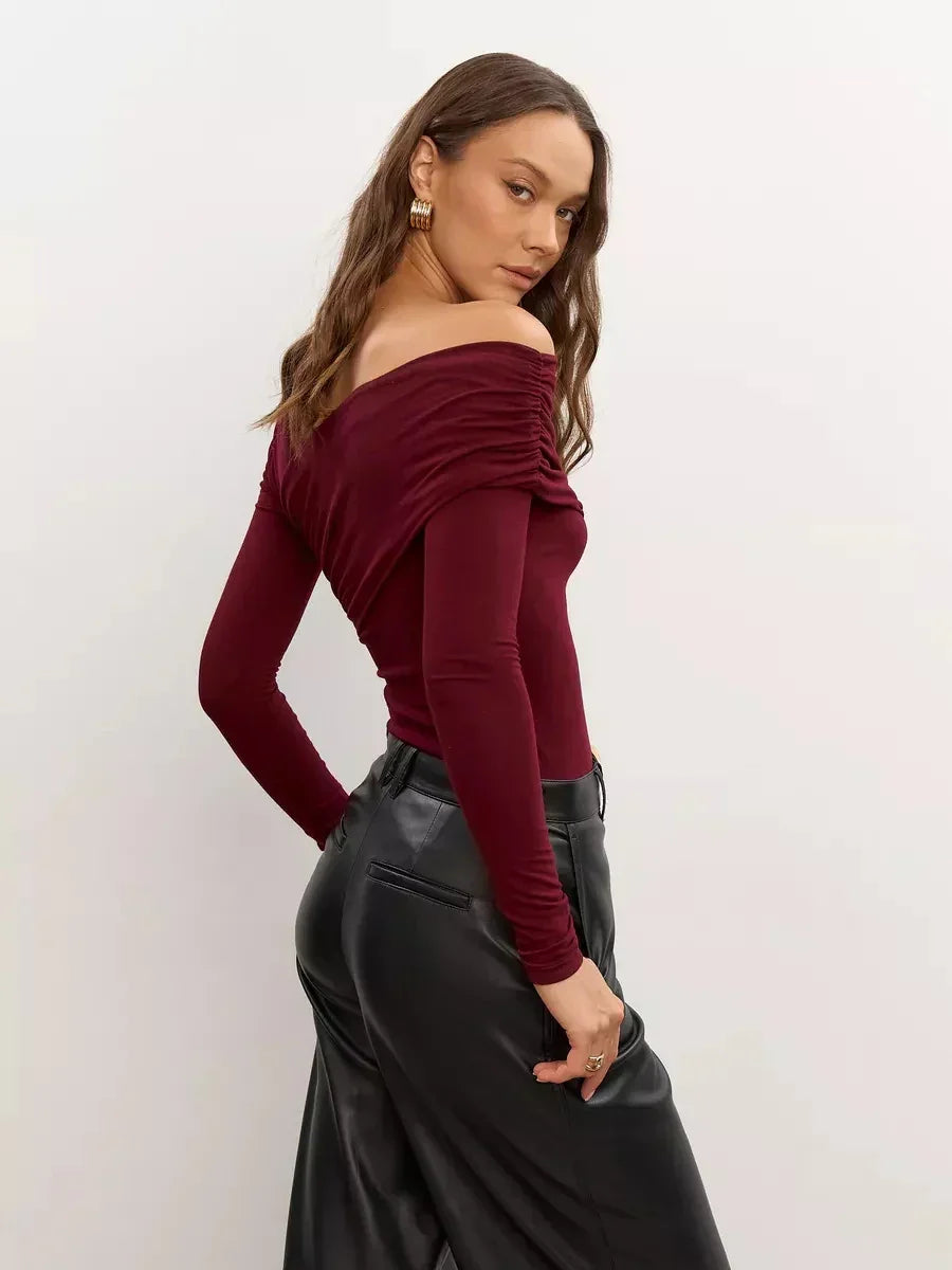 Clara Monroe Top na jedno rameno