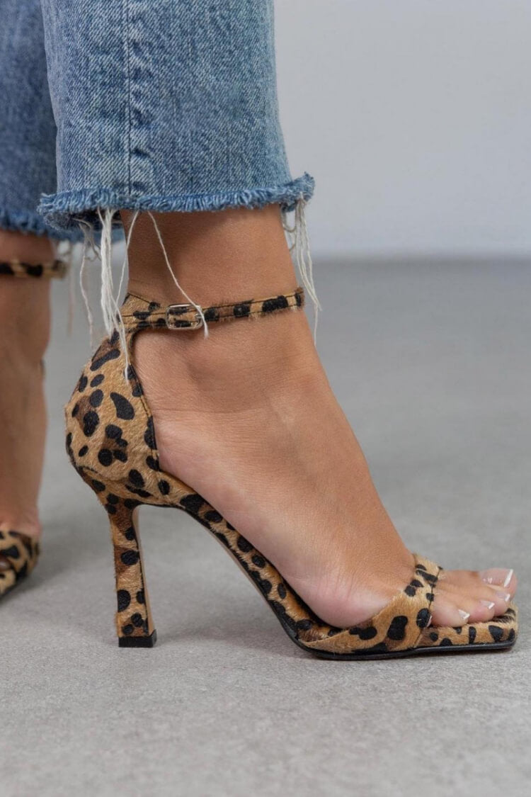 Júlia - Sandály na vysokém podpatku s leopardím vzorem