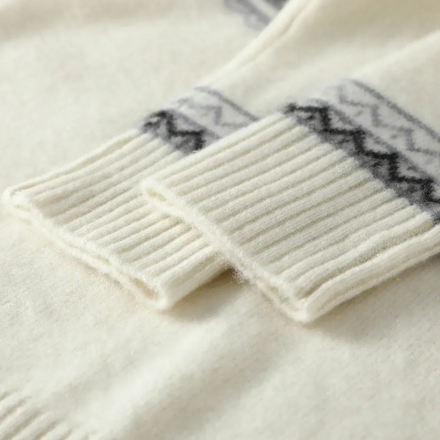 Norvale Alpinský Jacquard Kašmírový Pletený Svetřík