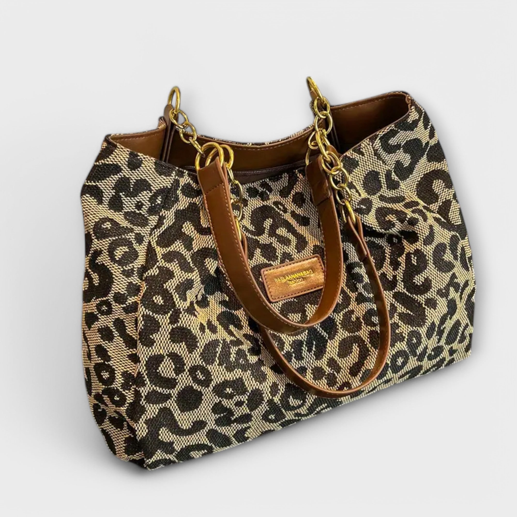 Simona – Kabelka s leopardím vzorem
